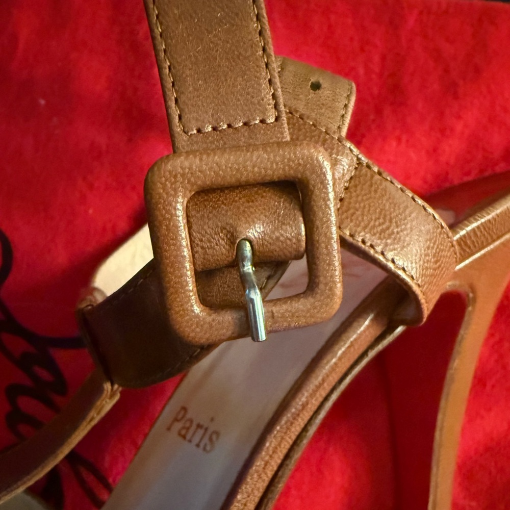 ✨Vintage✨Christian Louboutin Tan Cosette T-strap Leather Heels ❤️ - Picture 9 of 12